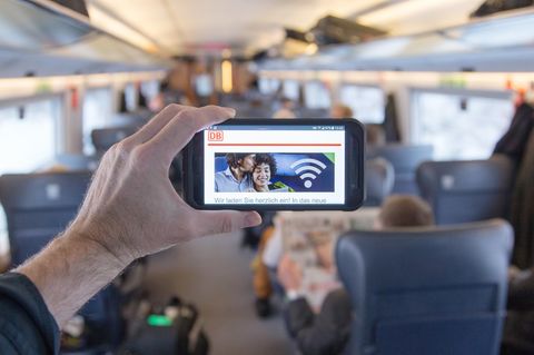 Über das WLAN des ICE gelangen Fahrgäste der Deutschen Bahn zum neuen Unterhaltungsangebot von Maxdome