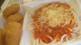 McDonald's McSpaghetti  In den 1970er Jahren machte die Burgerkette auf Italiener: der McSpaghetti war geboren. In den USA kam dieses Gericht nicht an, aber manch internationales McDonald's Restaurant hat es immer noch auf dem Menü.