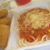 McDonald's McSpaghetti  In den 1970er Jahren machte die Burgerkette auf Italiener: der McSpaghetti war geboren. In den USA kam dieses Gericht nicht an, aber manch internationales McDonald's Restaurant hat es immer noch auf dem Menü.