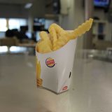 Burger King's Satisfries  Diese Pommes frites stellen eine Low-Carb-Variante dar. Wer bei Burger King essen geht, achtet wohl kaum auf Kalorien. Daher fiel auch dieses Produkt durch.