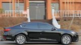 Der Kia K7 ist 4,97 Meter lang,...