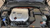 Der 2,4 Liter große Vierzylinderbenzinmotor der Hybridversion.