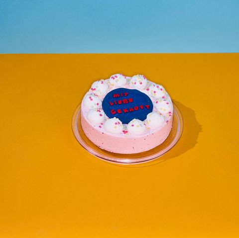 Schlechtes Gewissen?: Und das schlechte Gewissen sagt: "Wie?" Ihr habt keinen Geburtstagskuchen gebacken? Pfui, was seid ihr als Eltern doch für Nieten!"
