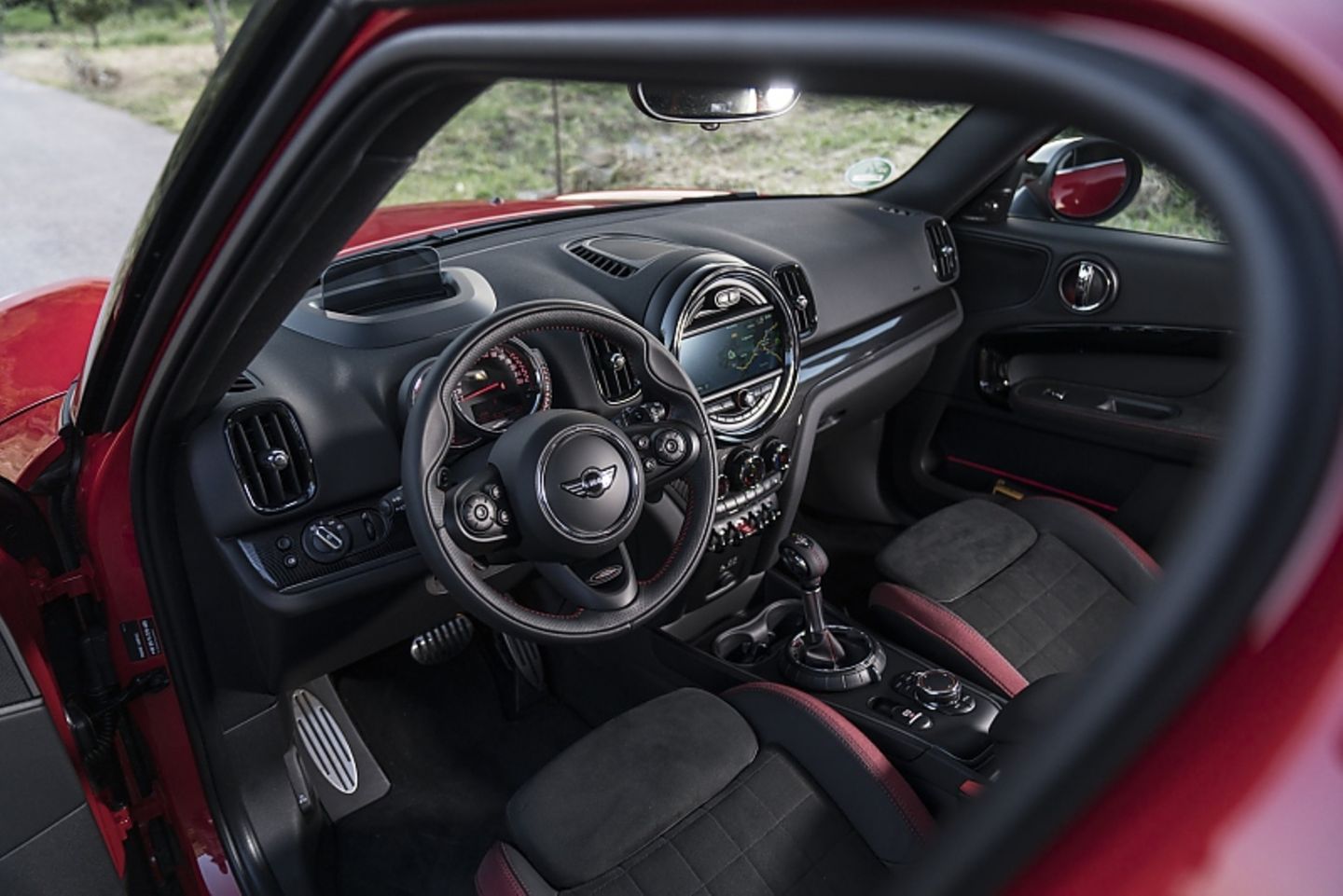 Der Innenraum des Mini John Cooper Works Countryman