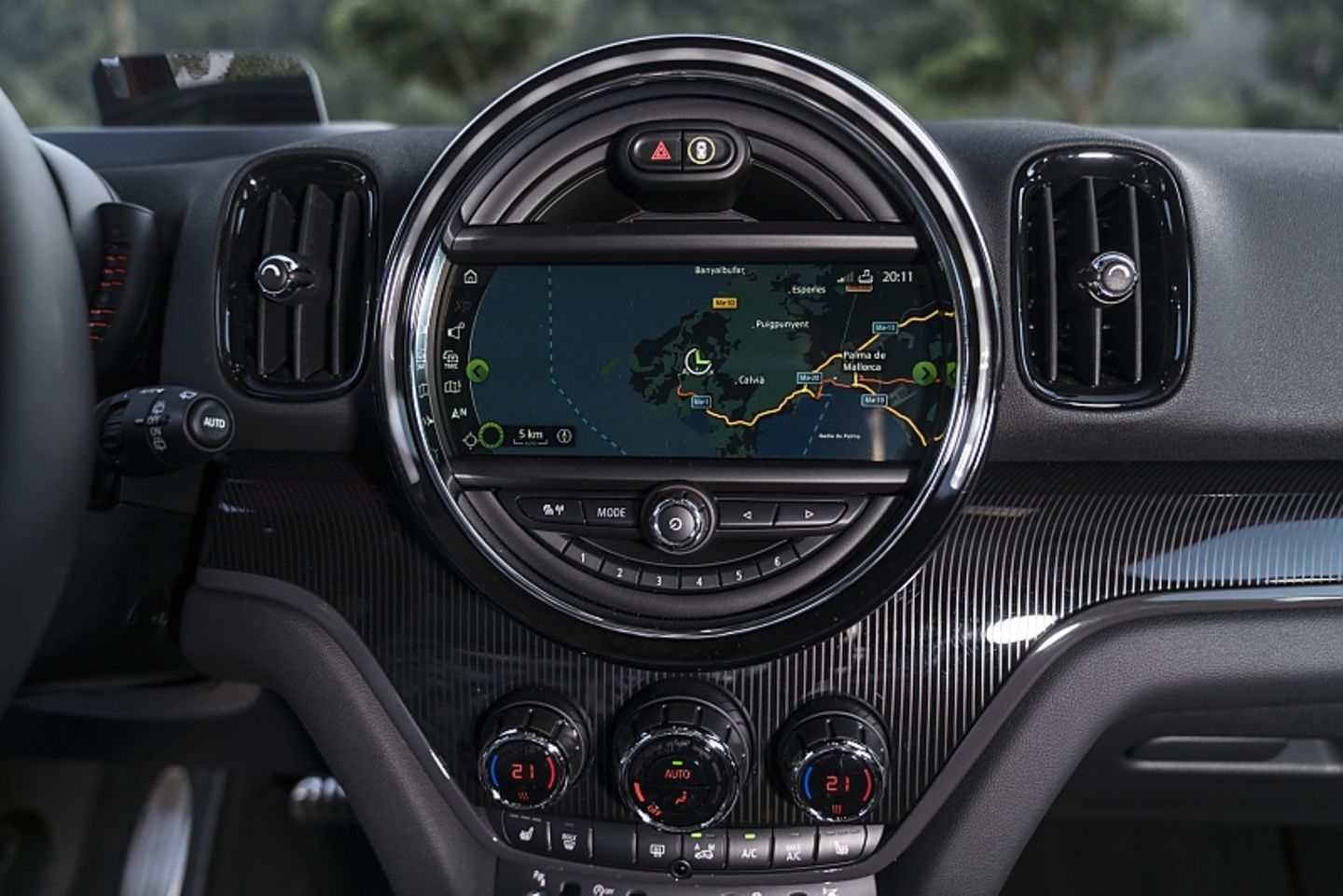 Mini John Cooper Works Countryman - sehr gut vernetzt und jetzt auch mit Touchscreen