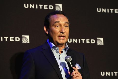 United-Airlines-Chef Oscar Munoz