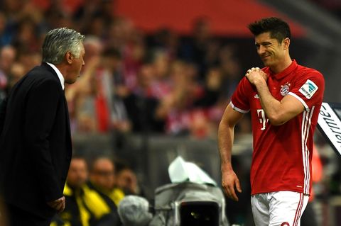 Robert Lewandowski und Carlo Ancelotti