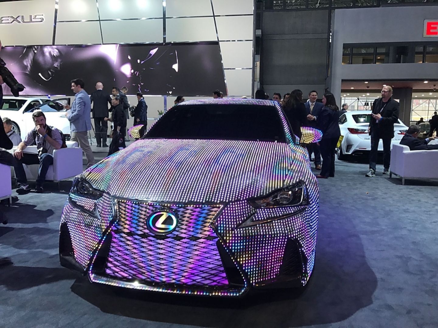 Lexus Discokugel