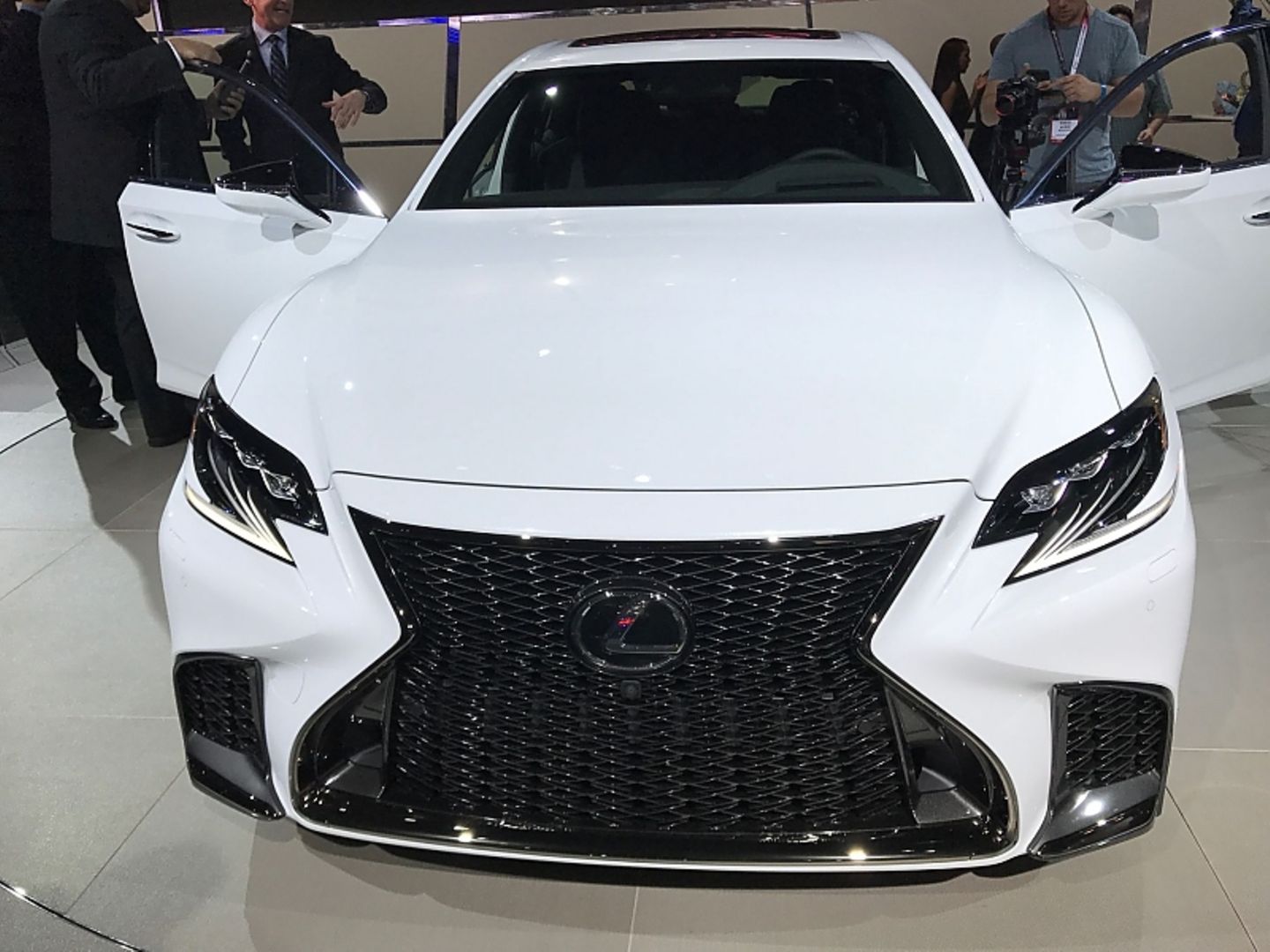 Lexus LS F Sport