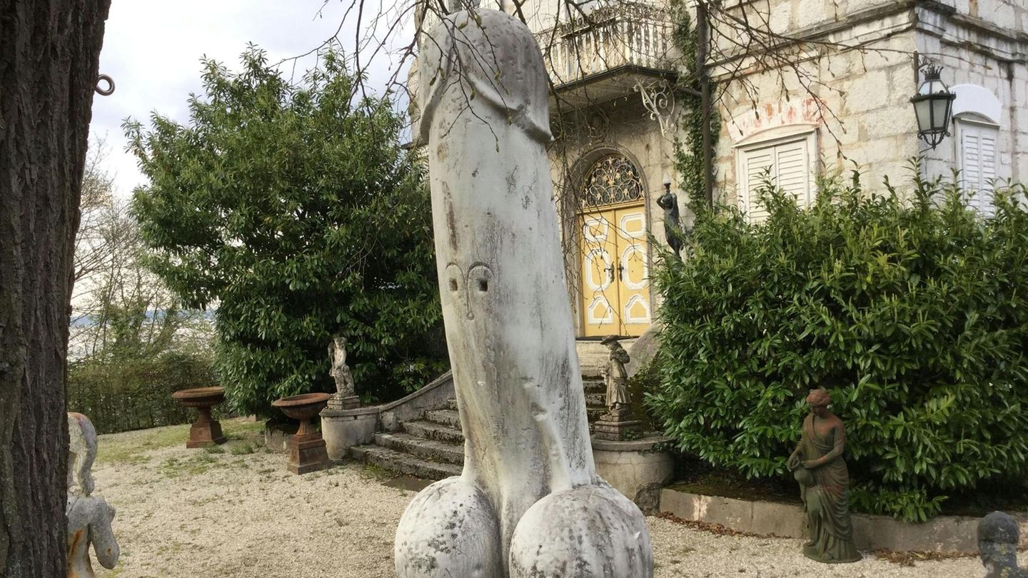 Ein gewaltiger Penis aus Marmor erhitzt die Gemüter in Traunkirchen