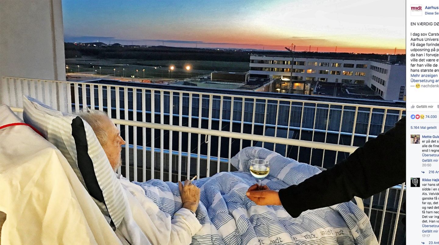 Ein 75-jähriger Däne liegt im Krankenbett und sieht in den Sonnenuntergang