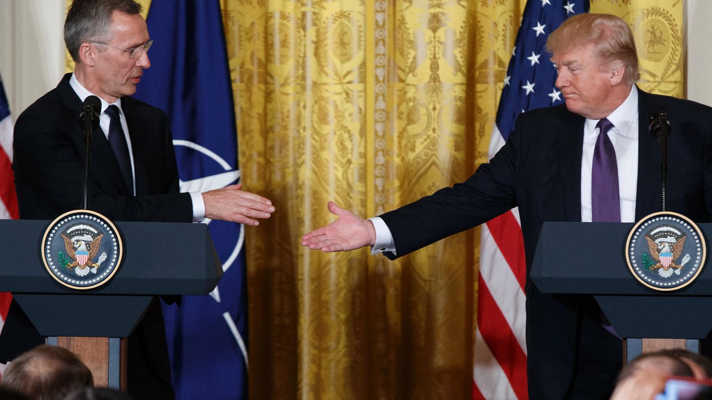Donald Trump und Nato-Generalsekretär  Jens Stoltenberg