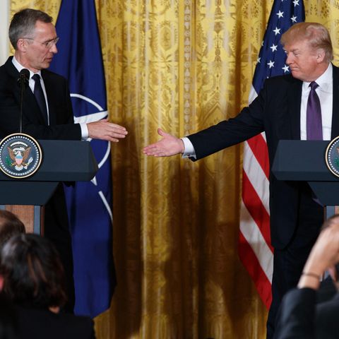 Donald Trump und Nato-Generalsekretär  Jens Stoltenberg