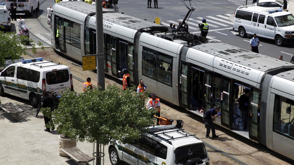 In dieser Straßenbahn ereignete sich der Angriff In dieser Straßenbahn ereignete sich der Angriff