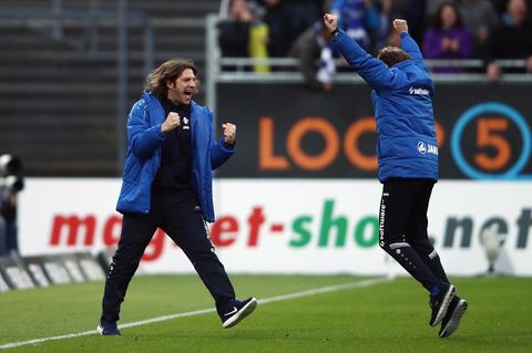 Freude nach dem 2:1: Darmstadt-Coach Torsten Frings und sein Co-Trainer Björn Müller
