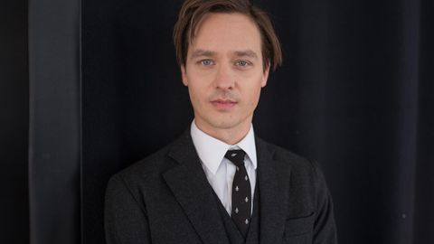 Porträt von Schauspieler und Musiker Tom Schilling