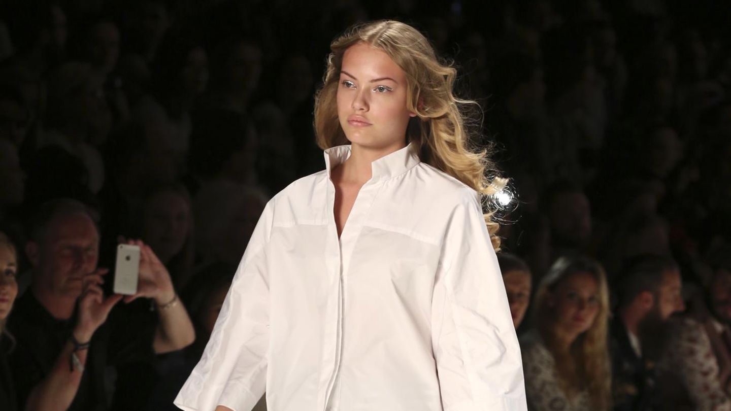 Cheyenne Savannah Ochsenknecht auf dem Laufsteg der Riani Fashion Show in Berlin