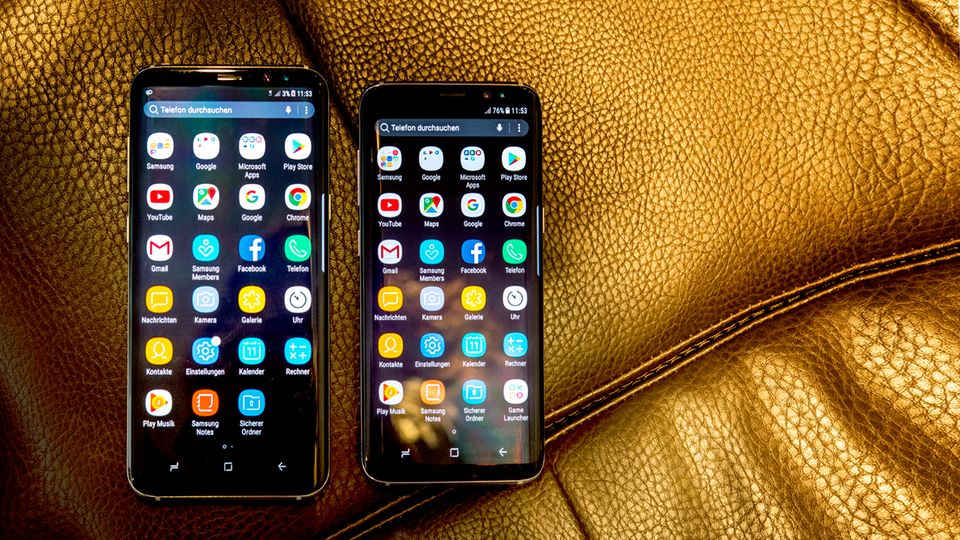 Neues Smartphone: Links das Plus-Modell (6,2 Zoll), rechts das normale Galaxy S8 (5,8 Zoll). Links das Plus-Modell (6,2 Zoll), rechts das normale Galaxy S8 (5,8 Zoll).