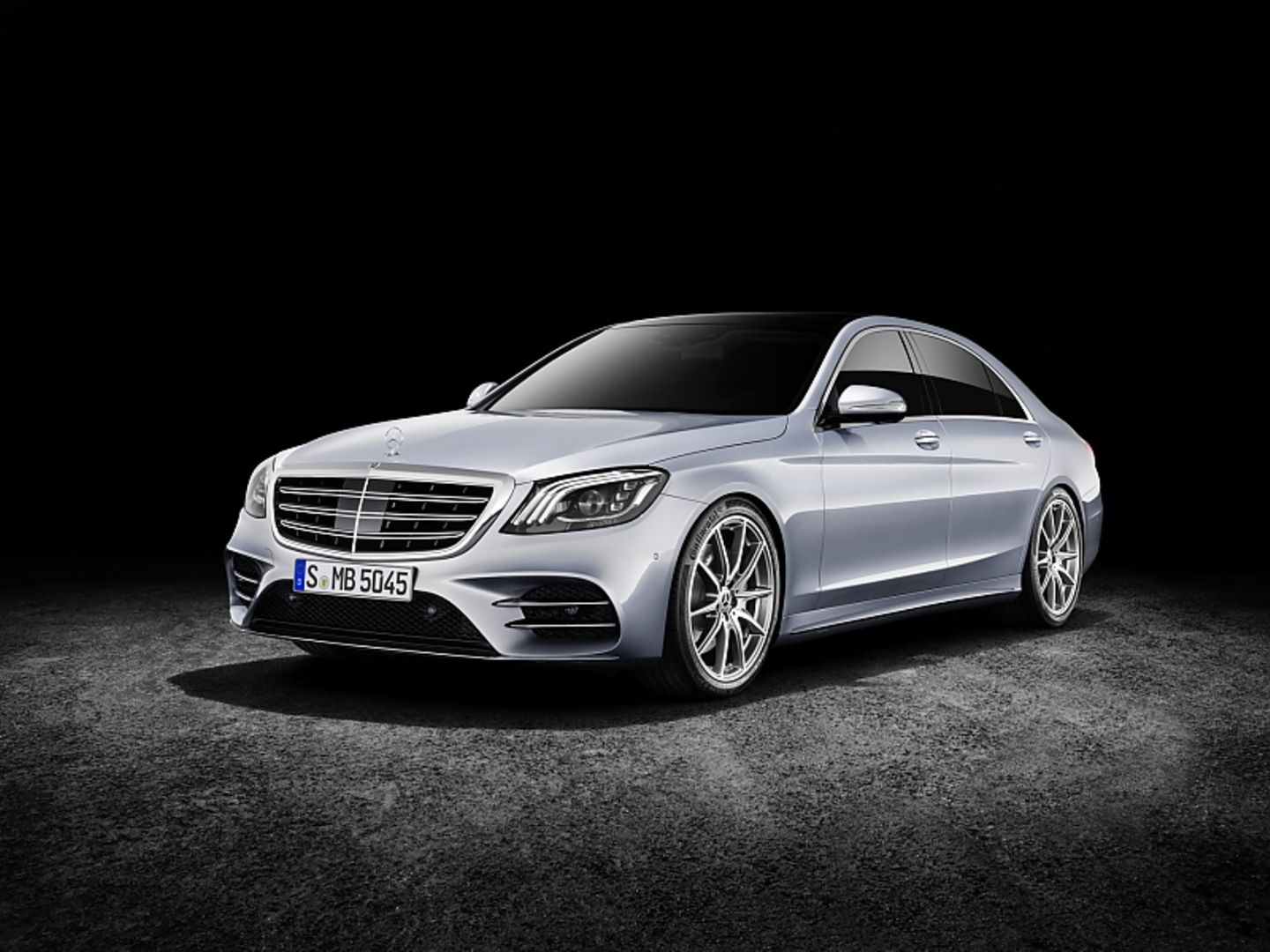 Mercedes S-Klasse Modellpflege 2017 - vorne gibt es neue Leuchteneinheiten