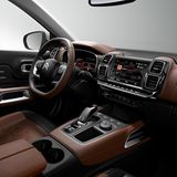 Die Vordersitze haben eine Massagefunktion