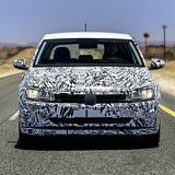 VW Polo VI Prototyp - serienmäßig gibt es nur Halogenlicht