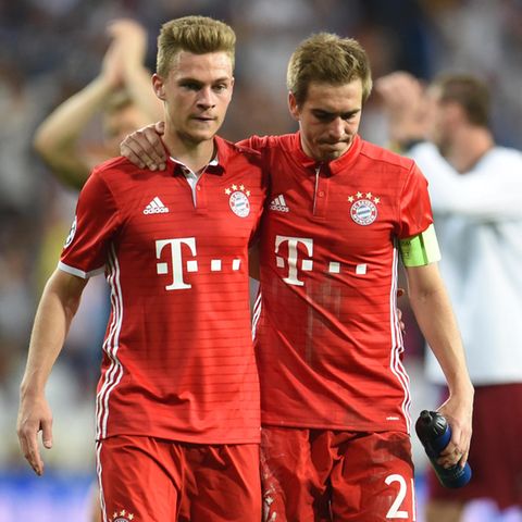 Philipp Lahm und Joshua Kimmich vom FC Bayern München