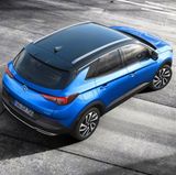 Lifestyle-SUV: Das große Opel-SUV gibt es mit Zweifarb-Lackierung und natürlich mit hübschen Felgen. 