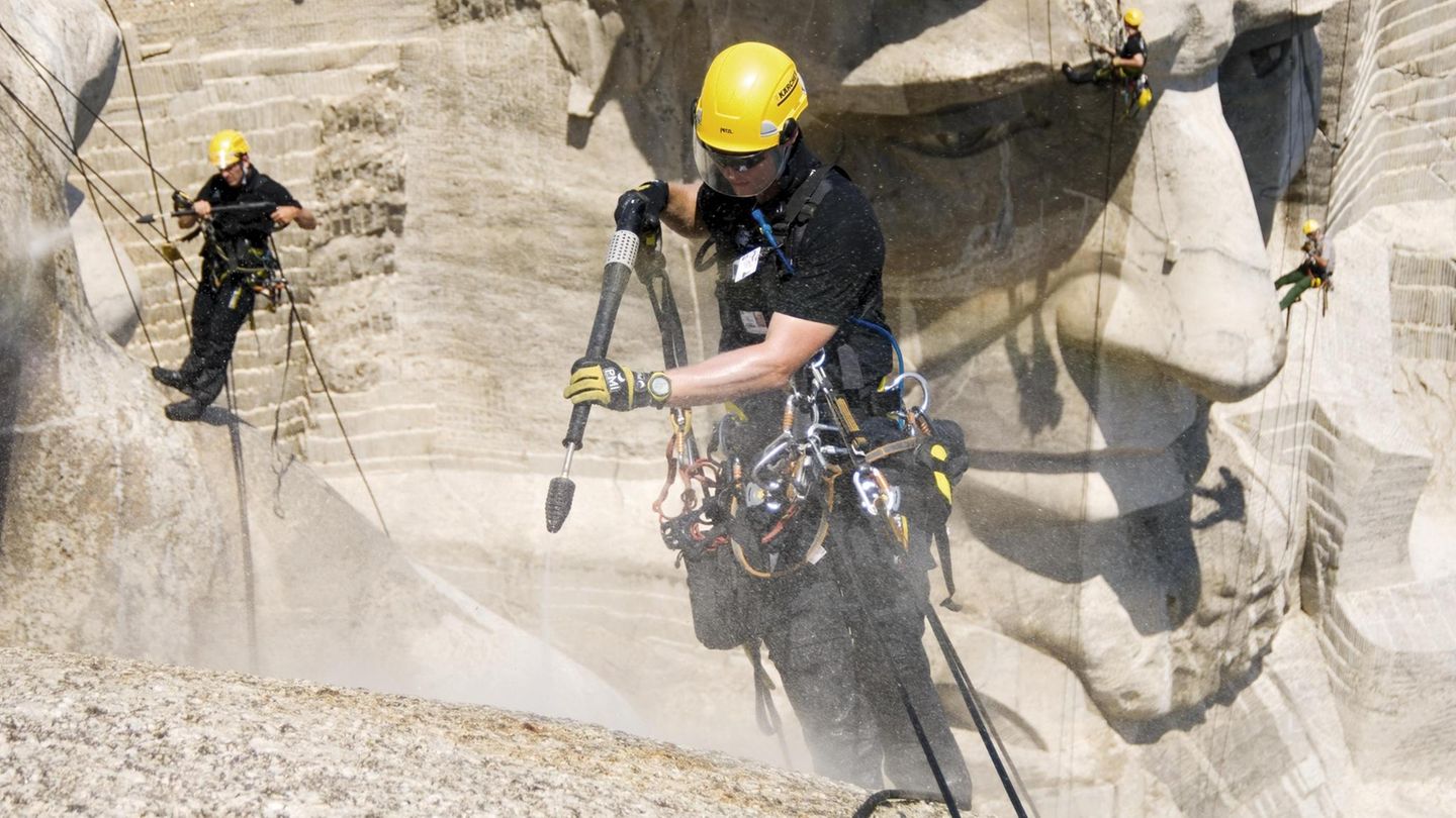 Kärcher reinigt Denkmäler