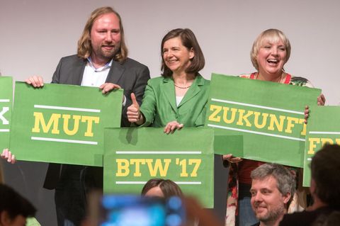 Anton Hofreiter, Katrin Göring-Eckardt, Claudia Roth - die Grünen wollen Mut zeigen