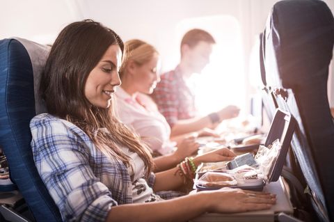 Aufgetischt: Nur noch bei Langstreckenflügen sind Essen und Getränke im Flugpreis inbegriffen.