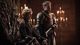An diesen Anblick müssen wir uns in Staffel 7 wohl vorerst gewöhnen: Königin Cersei Lannister hatte sich am Ende der letzten Staffel den Eisernen Thron gekrallt. Ob sie ihn lange halten kann? Und wird ihr Bruder und Liebhaber Jaime an ihrer Seite bleiben?
