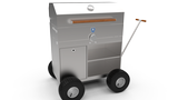 Wird das Wetter grilltauglich, zieht es Zehntausende in Parks oder an Flussufer, bewaffnet mit Einweggrills oder einem wackligen Dreibein von der Tanke. Auf diesem Billig-Equipment lassen sich nur Würstchen warm machen. Die Alternative für stilvolle "Outdoor-Griller" kommt von der Firma Brennwagen: der Brennwagen GT800. Als Grill-Bollerwagen mit Luftbereifung fallen die 85 Kilo Edelstahl des GT800 kaum ins Gewicht. Beim Preis hingegen dürften viele Gelegenheitsgriller wieder zum Billigdreibein greifen: Rund 2700 Euro sind wahrlich kein Schnäppchen., auch wenn der Brennwagen bei guter Pflege ein ganzes Grillerleben hält.