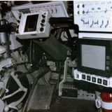 Die Lenkstange des T-14. Die Steuerung erfolgt über Kontroller, die an die Bedienungskonzepte von Spielkonsolen anknüpfen sollen.