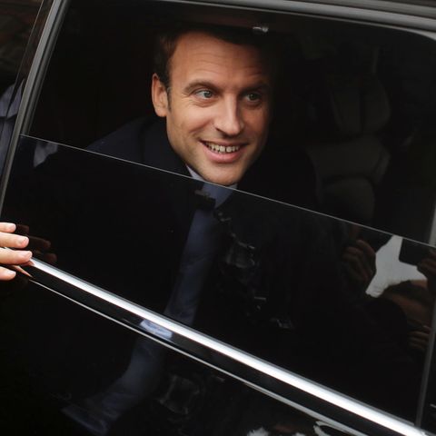 Emmanuel Macron im Auto