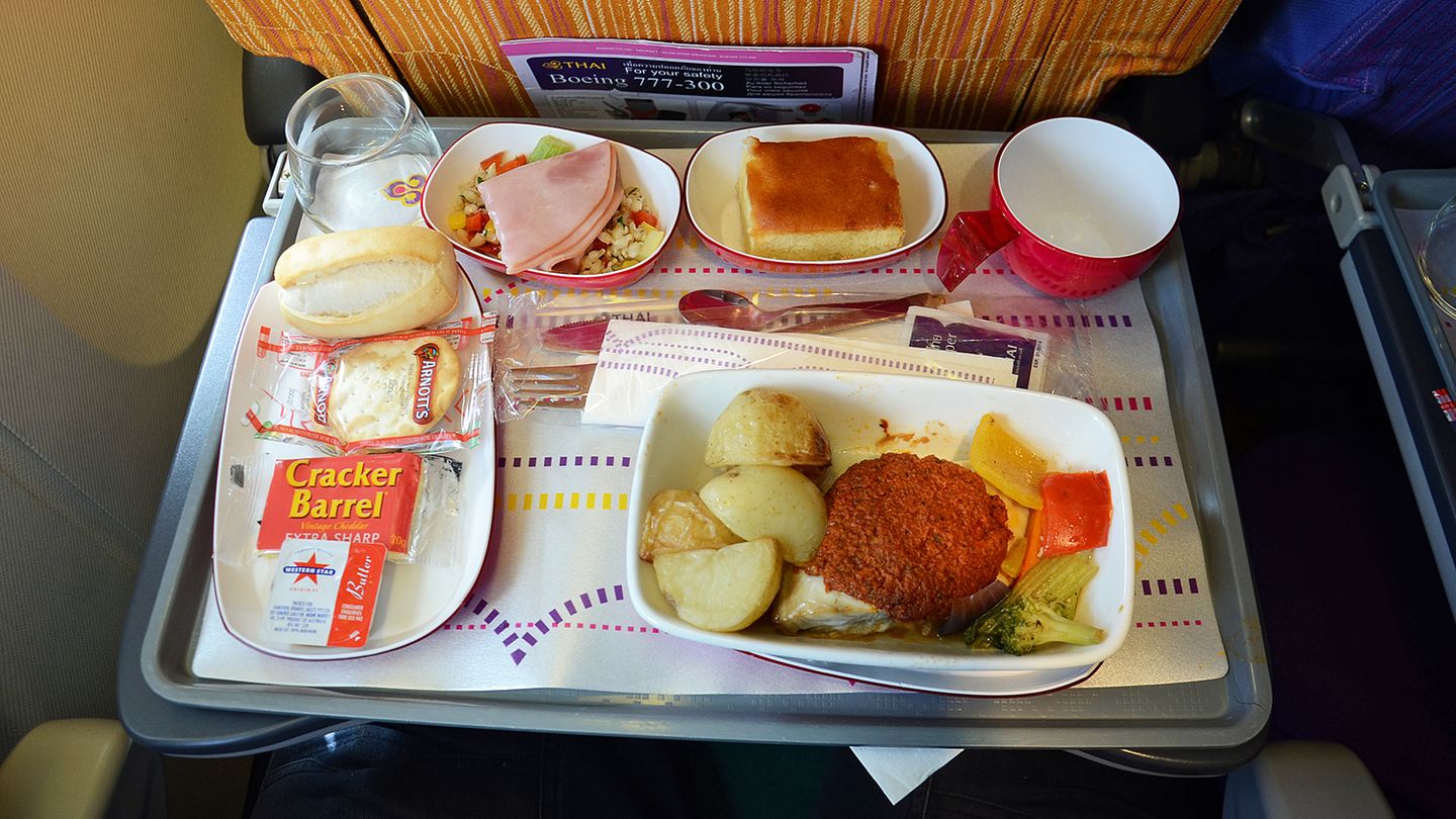 Thai Airways, Economy Class: Brisbane - Bangkok
