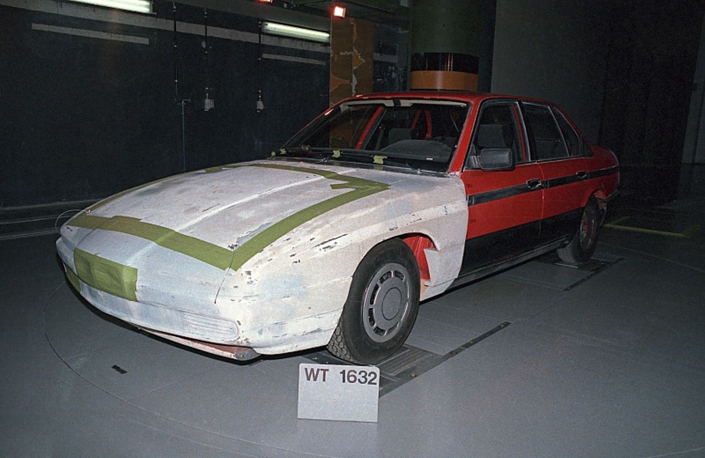 Der Prototyp eines Kühlerkonzeptfahrzeugs des BMW 850i (E 31)