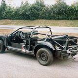 Dieser Versuchsträger des BMW 850i passt besser in einen Mad Max-Film