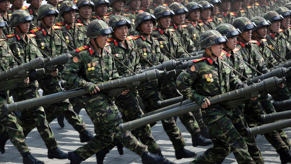 Die Armee von Nordkorea feiert am 25. April ihren 85. Gründungsjahrestag
