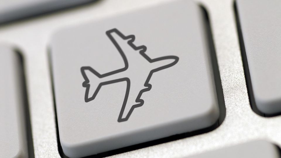 Online-Bucher sehen sich bei Namenskorrekturen mit verwirrenden Bedingungen und deftigen Kosten der Airlines konfrontiert.