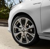 Exklusiv für den Fiesta Vignale gibt es 18 Zoll große Aluräder im Acht-Speichen-Design.