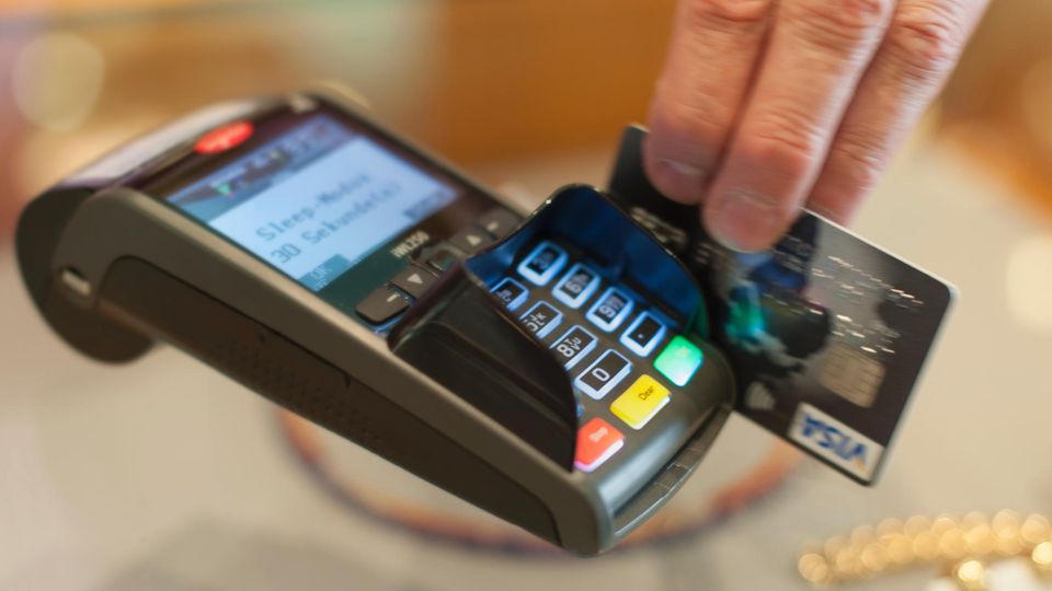 Keine Kartenzahlung: Störungen an Zahlungs-Terminals dauern an: Warum die Problemlösung Tage und Wochen dauern könnte