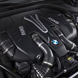 Der Achtzylinder-Motor hat 340 kW / 462 PS