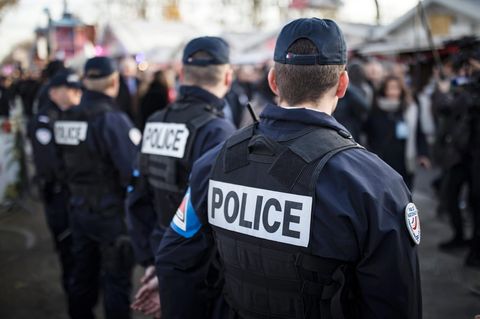 Polizisten ins Paris (Symbolfoto)