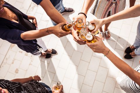 Viele Studenten trinken mehrmals wöchentlich Alkohol - nicht nur in kleinen Mengen