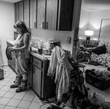 Einst war sie Flugzeugmechanikerin, eine Heldin des US-Militärs. Heute ist Connie Sue Foss arbeitslos, lebte mit Tochter Ally auf der Straße