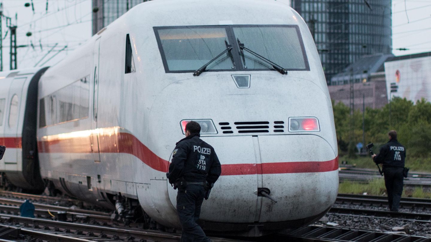 Entgleister ICE in Dortmund