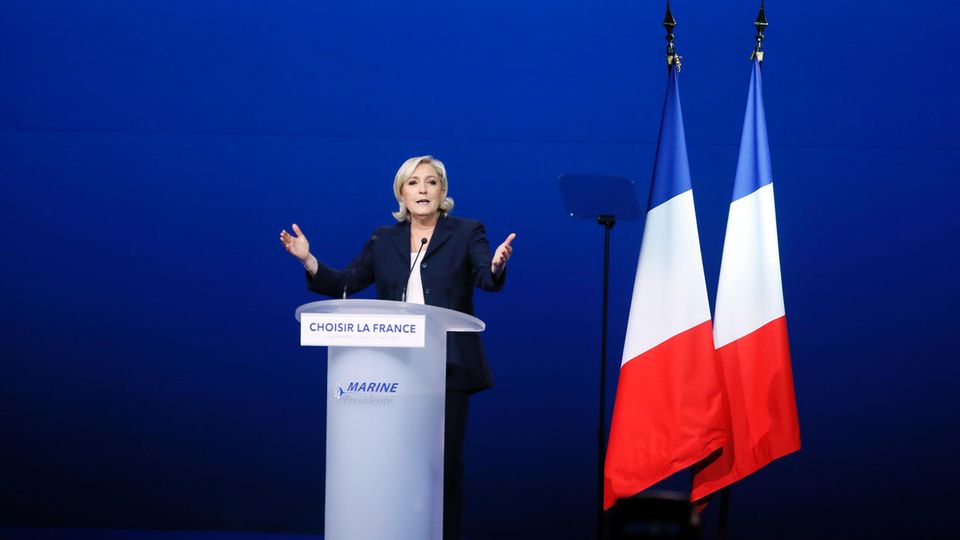Die französische Präsidentschaftskandidatin Marine Le Pen bei ihrem Wahlkampfauftritt am 1. Mai in Villepinte