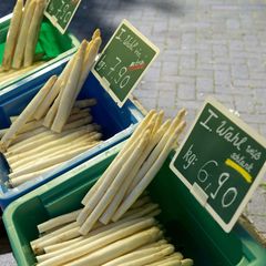 Spargel: Deshalb riecht Urin nach Spargel-Essen unangenehm