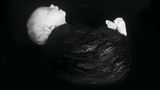 Bildband Anne Geddes: "Small World" – süße Babybilder zum Muttertag