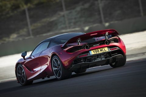 McLaren 720S - der Heckspoiler fährt variabel aus